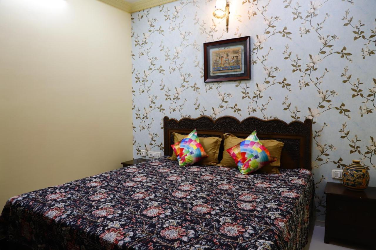Aura Homestay Royal Villa Divisione di Divisione di Jaipur Esterno foto